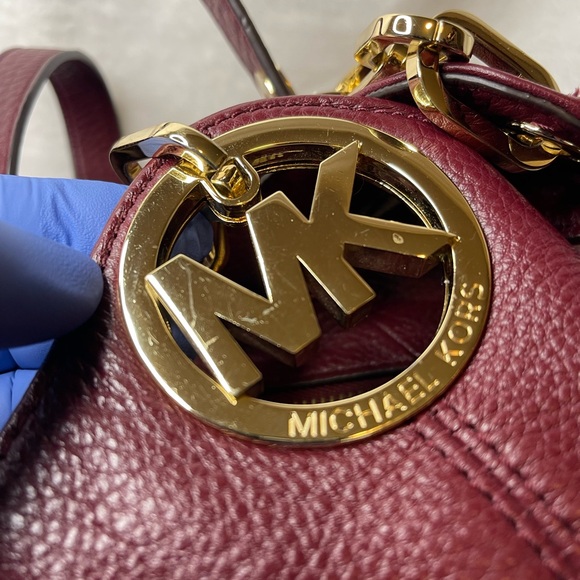 Michael Kors burgundy shoulder bag - Picture 5 of 9